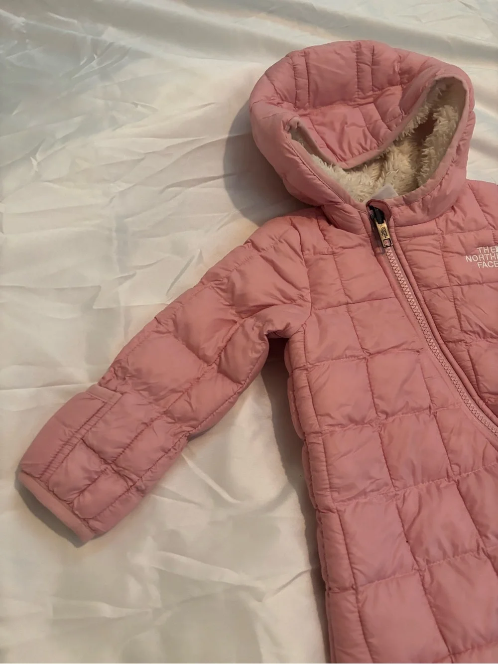 The North Face Pink Quilted Kids Hooded One-Piece Snowsuit 3-6m thermoball